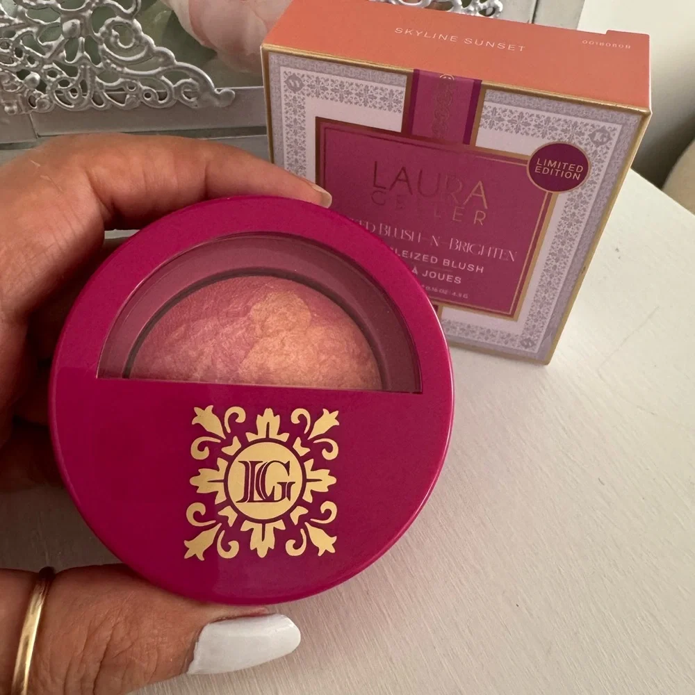 LAURA GELLER LIMITED EDITION MARBLEIZED BLUSH COLOR SKYLINE SUNSET